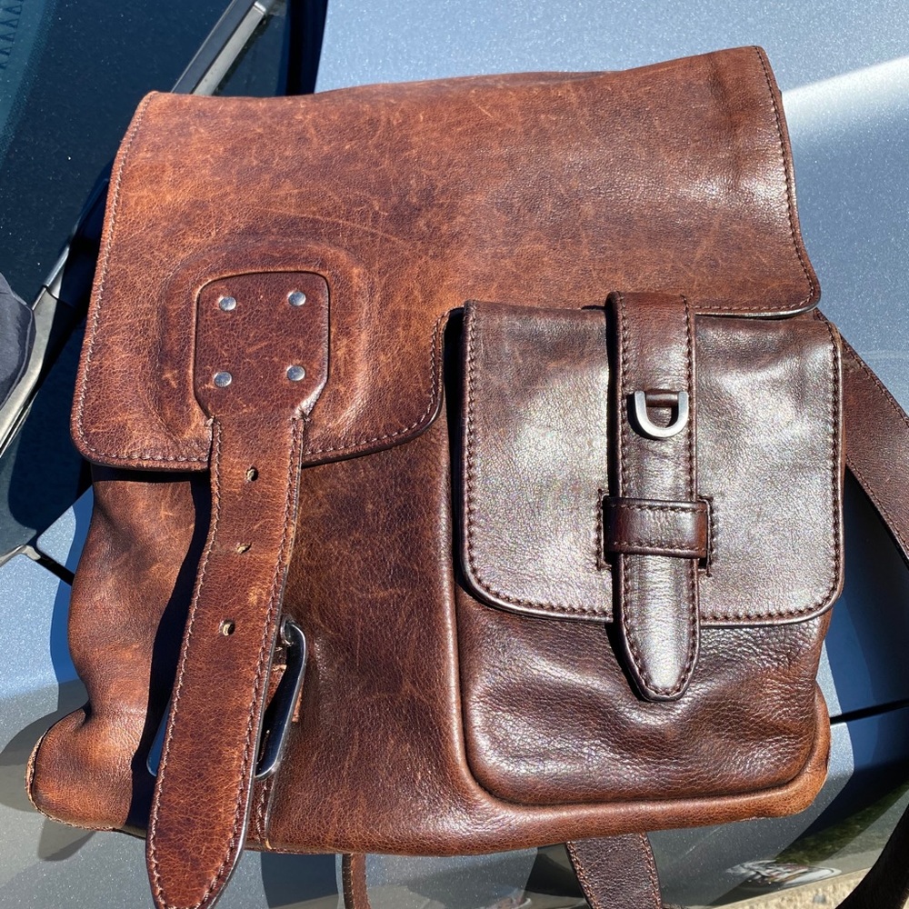 Bally sling bag